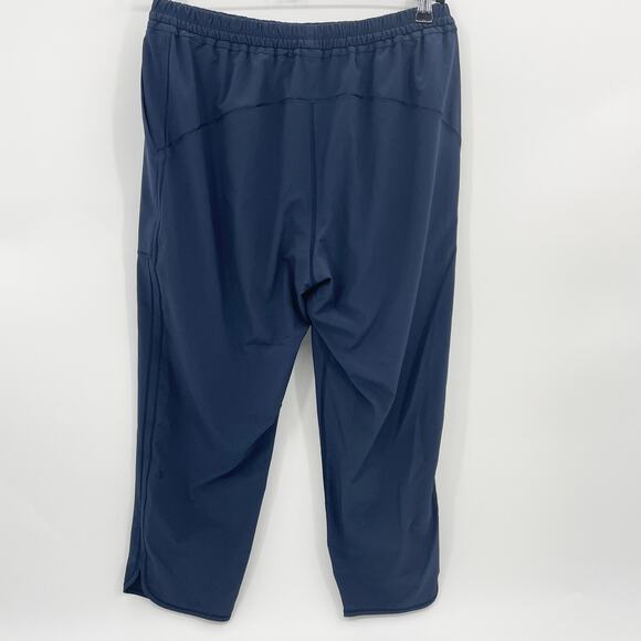LULULEMON High Rise Crop Womens Size 10 Blue Lightweight Stretch Pockets Lounge - Picture 2 of 9